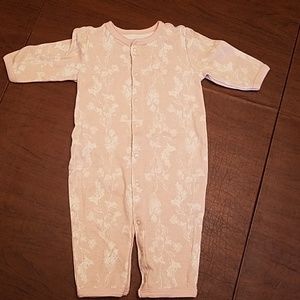 Old Navy Outfit/Gown 0-3 month